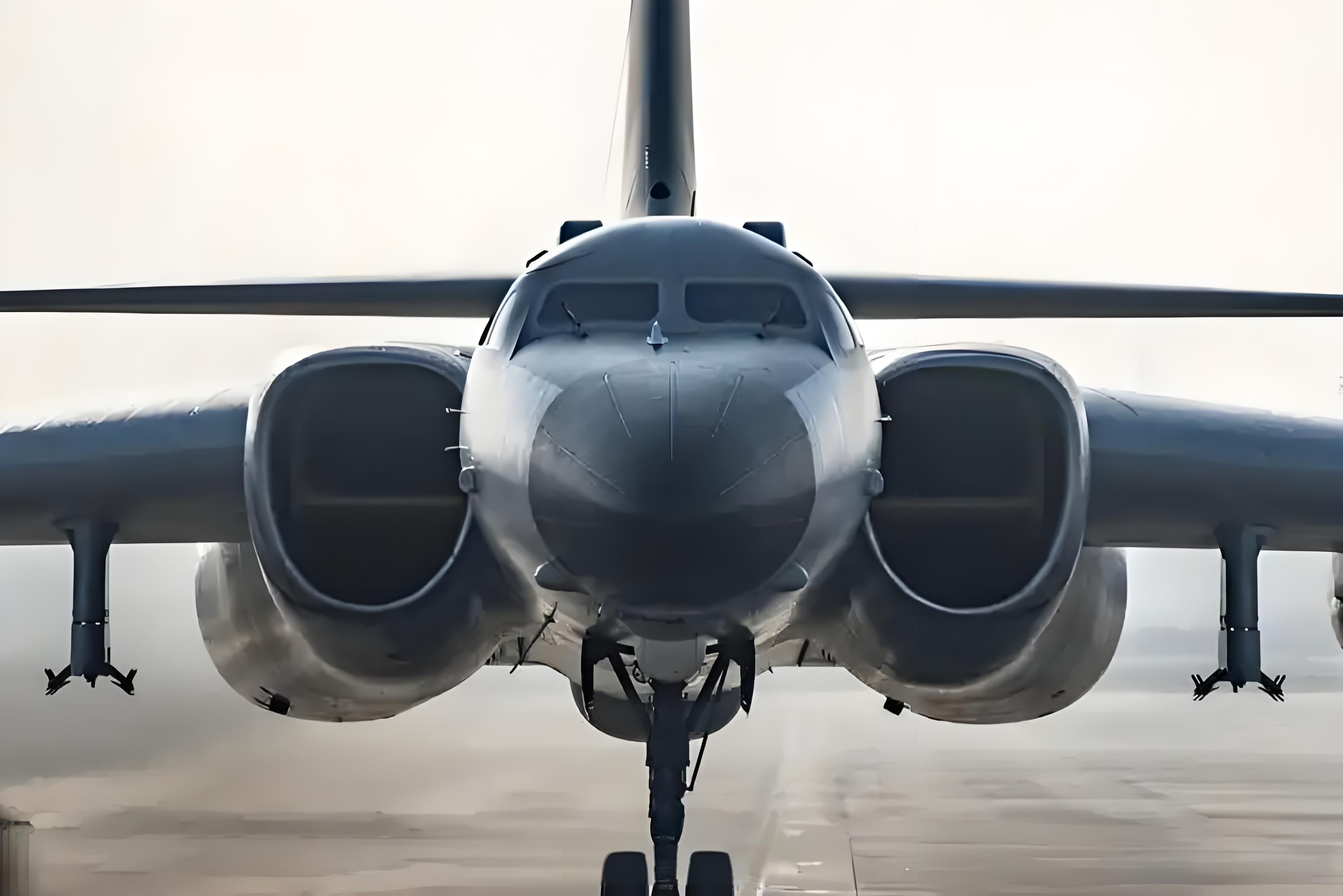 中方回应中俄轰炸机飞临日本我们应该是能控制住，真怕大毛飞行员从俄乌战场回来，一时