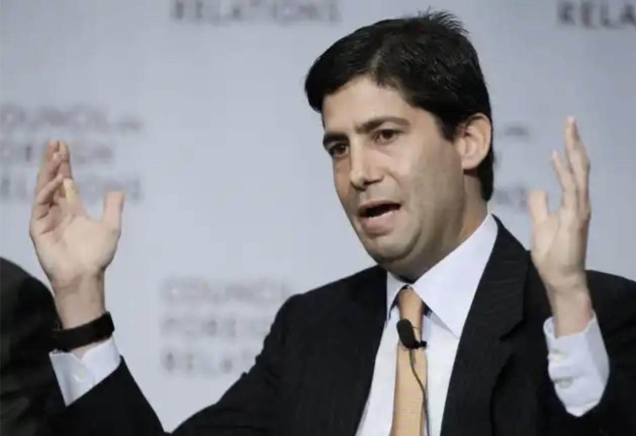 据央视新闻，北京时间1月30日晚消息，美国总统特朗普提名美联储前理事凯文·沃什为