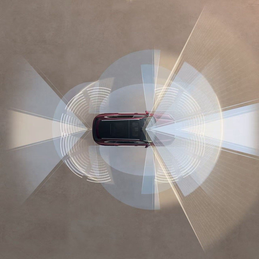 汽车行业的竞争逻辑正在彻底改写。过去行业比拼的是芯片算力、传感器数量的硬件军备赛