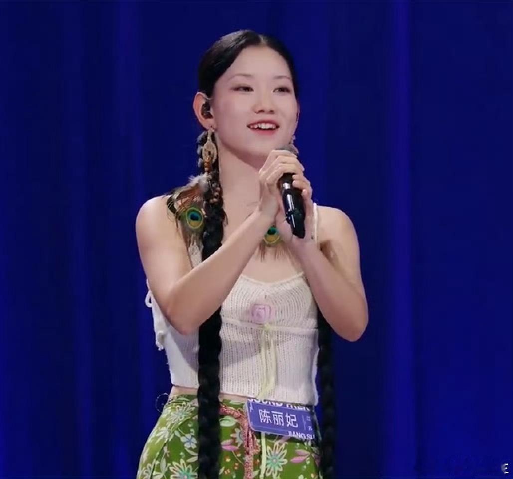 撞脸邓紫棋，开口却是者来女唱腔！陈丽妃原创一曲惊四座，声鸣远扬现场太震撼！起猛了