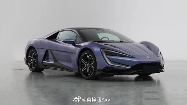 #新能源汽车# 【极速达300km/h 可选碳纤维大尾翼 仰望U9亮相工信部目录