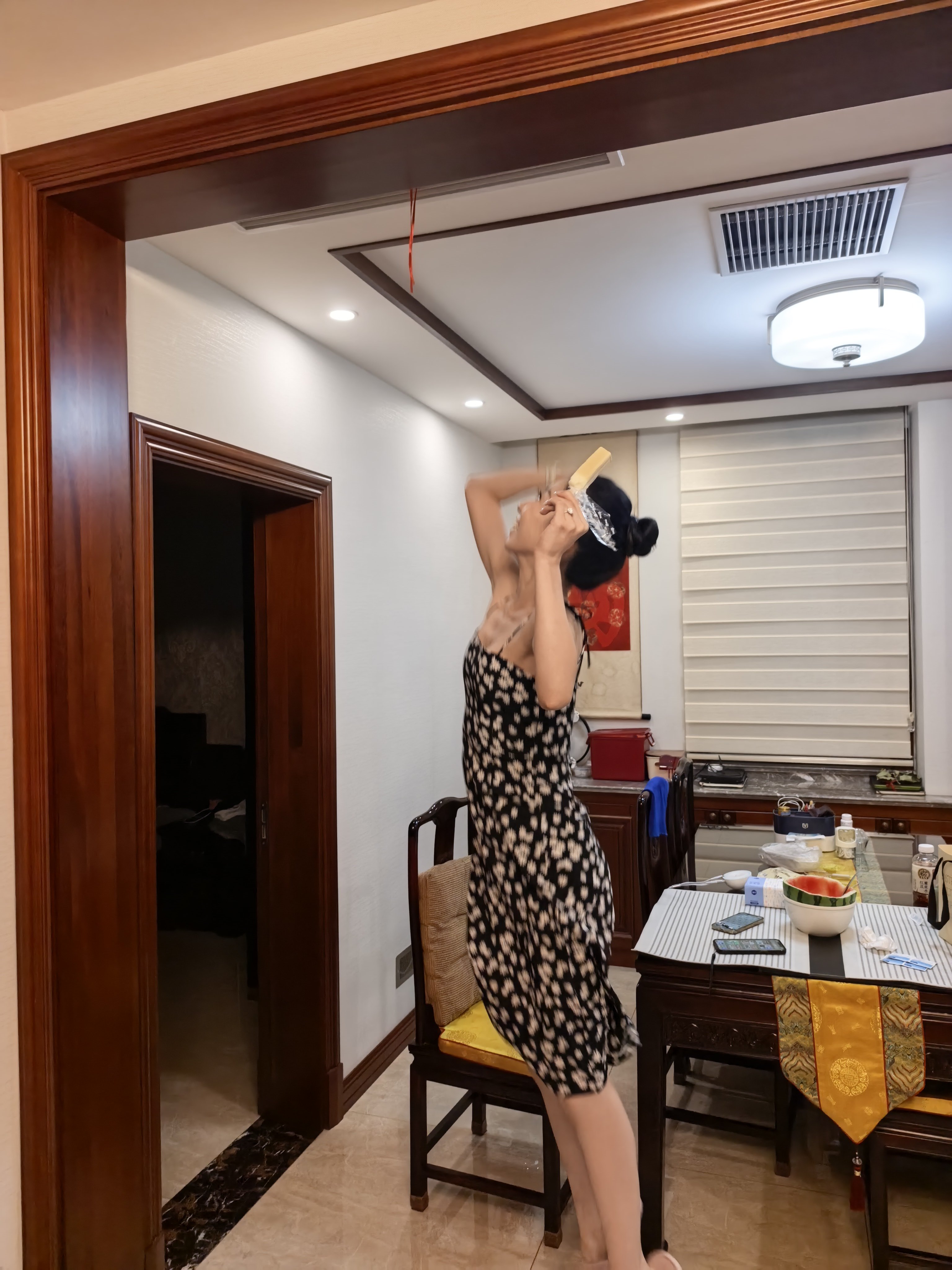 和贝贝还有阿姨说着话我突然↓贝贝：你这已经不是简单的ADHD了