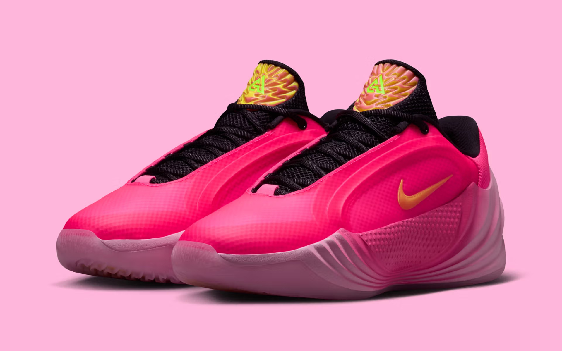 Nike Giannis Freak 8 "Hyper Pink"  8月1日发
