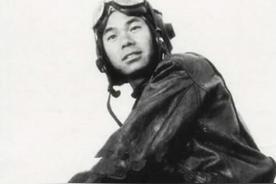 1971年，我国投掷第一颗实战氢弹，然而，当飞行员杨国祥按下投掷按钮时，氢弹竟然