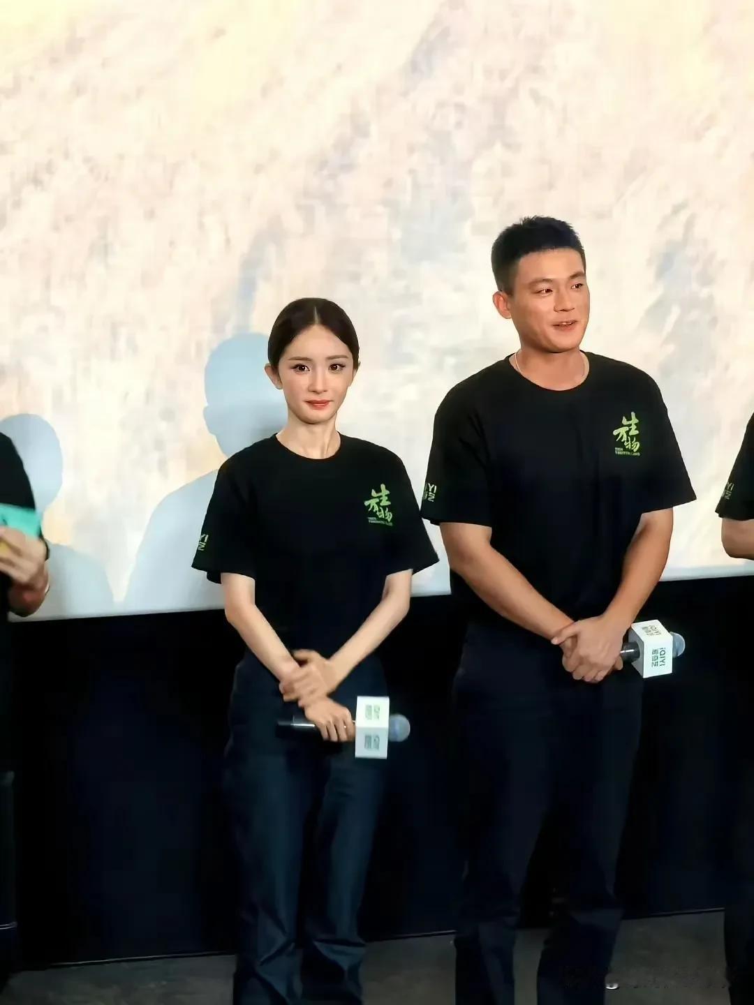 杨幂和欧豪第一次合作就让人眼前一亮，突然看到了真实的农村生活，憨厚的男人娶了事事