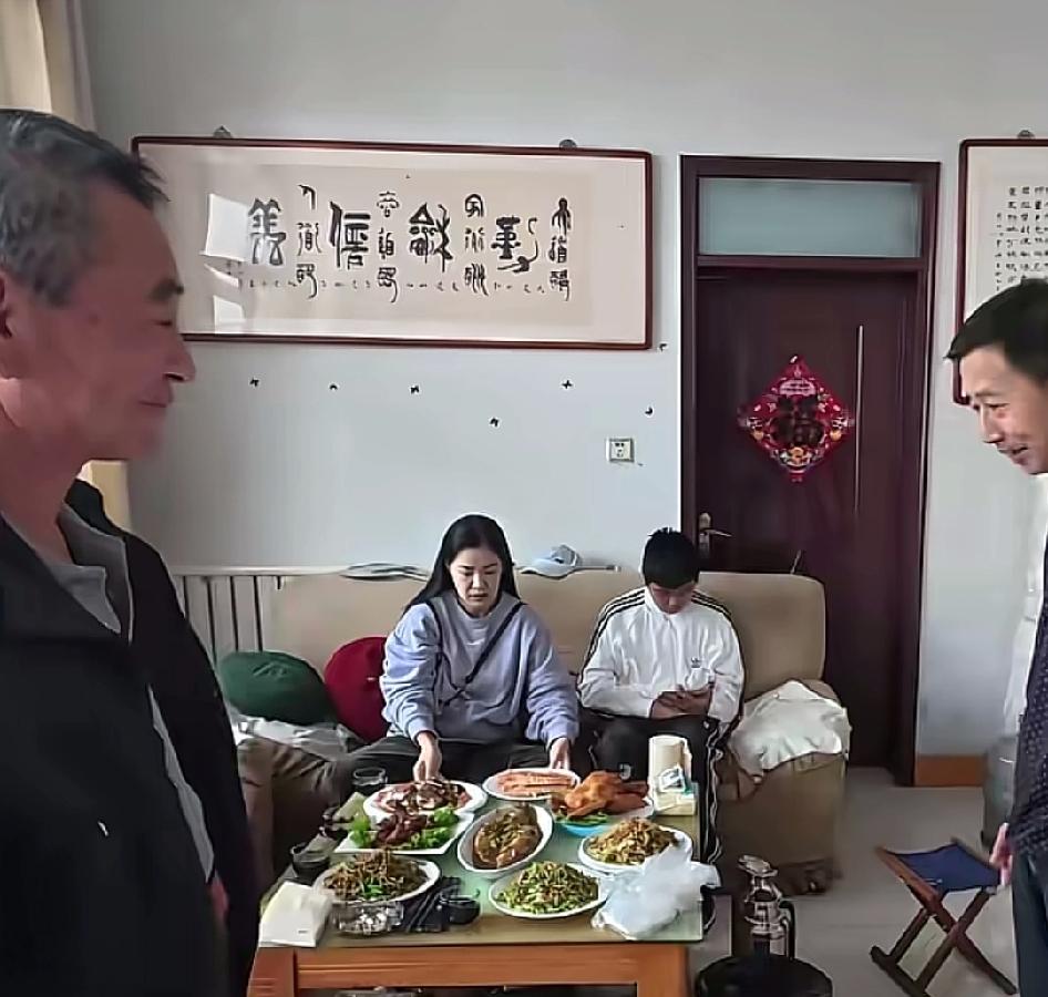 当时刷到博主在山东寻亲，感动的我不行，看完后续，一阵反胃。真是辛苦博主为了流量从