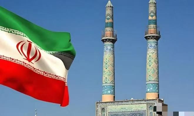 别再盯着伊朗的导弹了，最近他们干的一件事，比发射十枚弹道导弹还让美国和以色列挠头