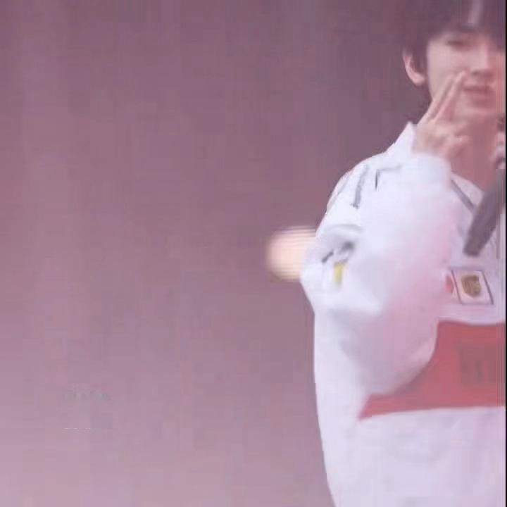 饭撒小天使来的，是谁的嘴角已经咧到耳根了我不说！🥰左奇函饭撒kiss 