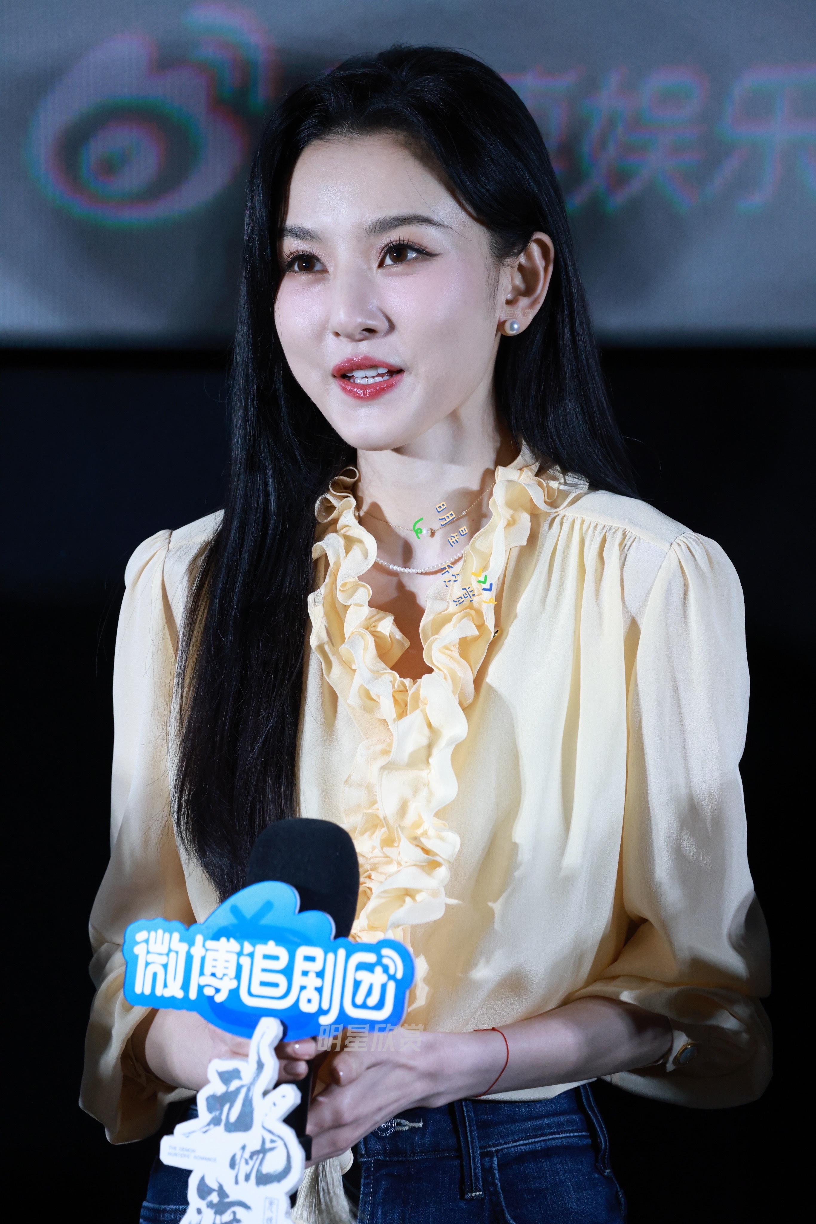 无忧渡直播今日份美鹅已上线，归来依旧是可爱甜心鹅，无忧渡氛围感不是说说而已！追平