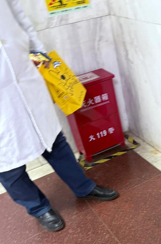 医生也用美团买药呀