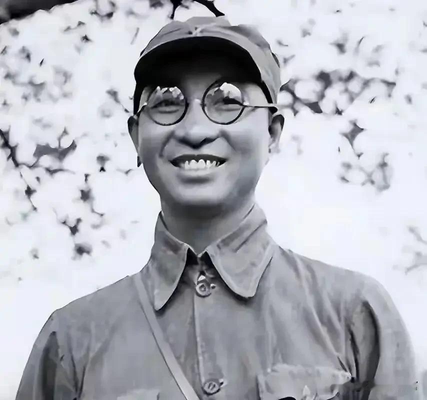 半生阵营对立，一世兄弟情深，陈赓与宋希濂这对黄埔同窗，用半个世纪的相守，书写了乱