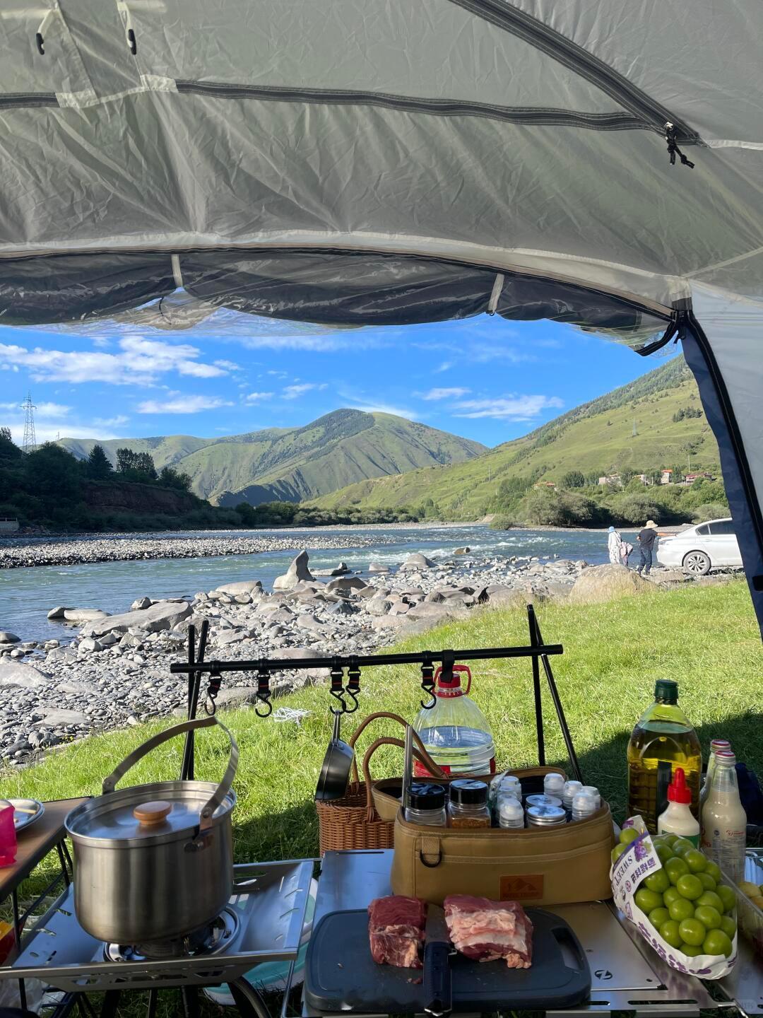 成都的户外爱好者看过来🌿逃离钢筋水泥，去山野搭天幕看落日。欢迎来露营超话发帖，