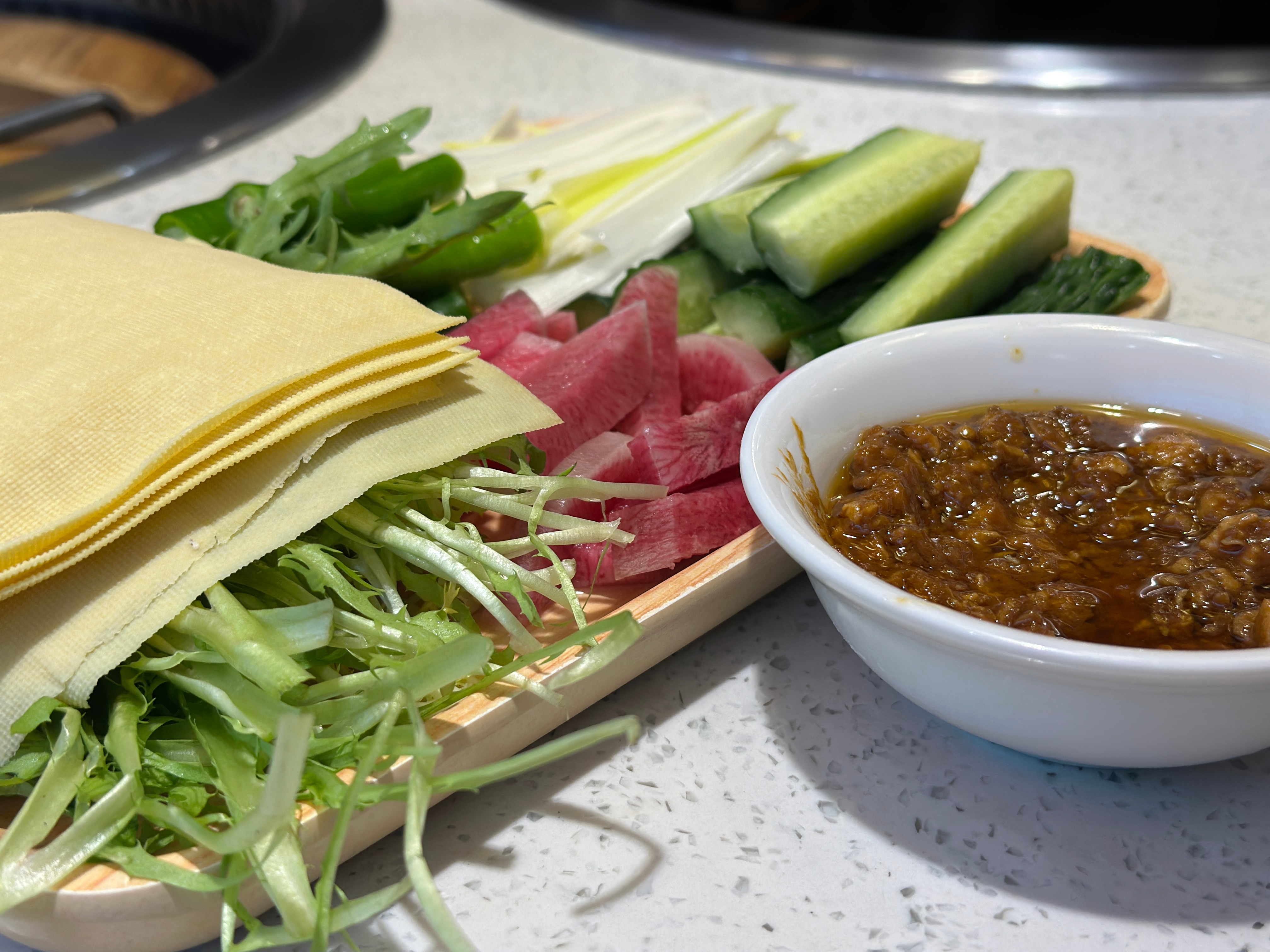 打球之后吃饭是最香的 今天吃东北菜😋早晨起得太早看球，今晚打球有点软。但东北菜