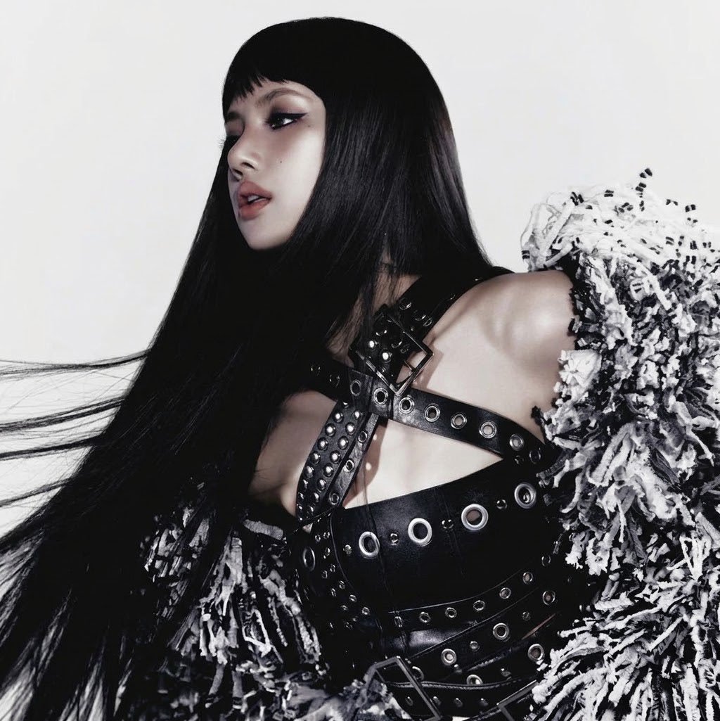 LISA[超话]  🖤 LISA主打单曲Tarantino 261023 LI