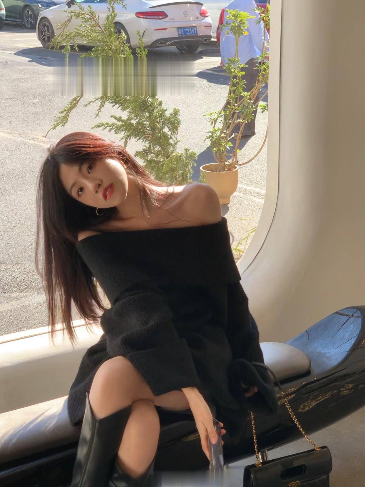 阳光下的我永远明媚✨ ​​​