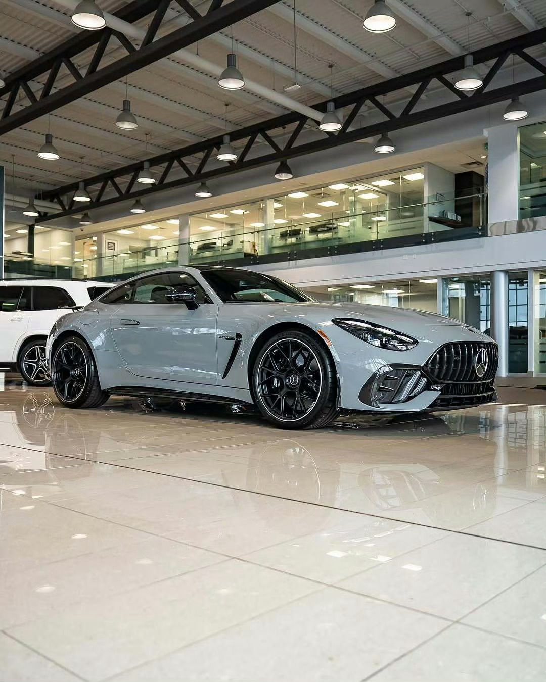 梅赛德斯–AMG GT63 S E Performance 🩶