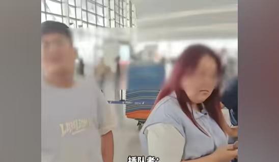 队列即规则，插队是挑衅。这本来是常识，但在日常生活中，人们经常遇到不守规矩的插队