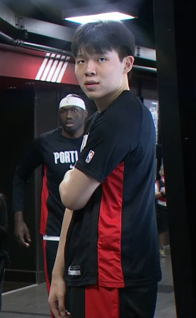 通知一下：这两场开拓者比赛，咪咕没有杨瀚森直播间，因为我给自己放了个假，和阿夫迪