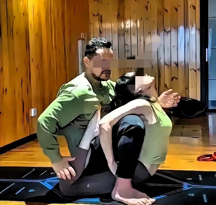 披着羊皮的恶徒终会暴露真面目！河南郑州的一家连锁瑜伽馆，爆出一桩丑闻。一个印度籍
