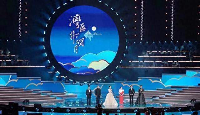 张凌赫婉拒苏有朋饭局，一个理由全网点赞：人间至味是团圆