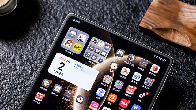 三款全能大折叠如何选？OPPO Find N5仍具竞争力