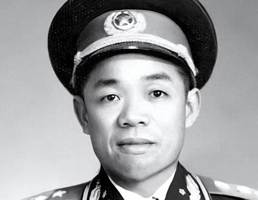1955年授衔前后，韩先楚的名字曾被一场渡海大战重新照亮。关于他由中将人选转为上