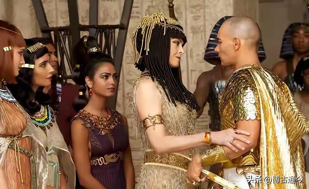 🔥埃及法老娶亲生女儿还生子，为何不觉得违背伦理？真相藏在神权与权力里
 
刷到