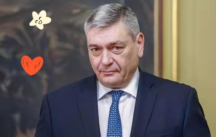 俄副外长鲁坚科18号说了一句话，性质极其严重。
​他的原话是：“对俄构成威胁的武