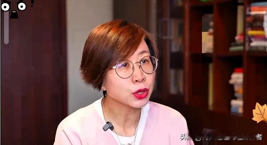 本以为是一场高水平的学术对谈，
却因一句直击灵魂的提问成了“拔线现场”。
一次会