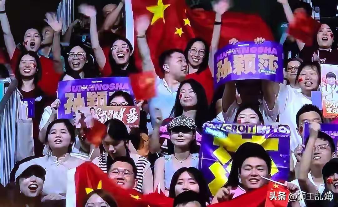 根本不是没整治，而是饭圈的根子盘根错节，不是喊两句口号就能连根拔的。
前几年中央