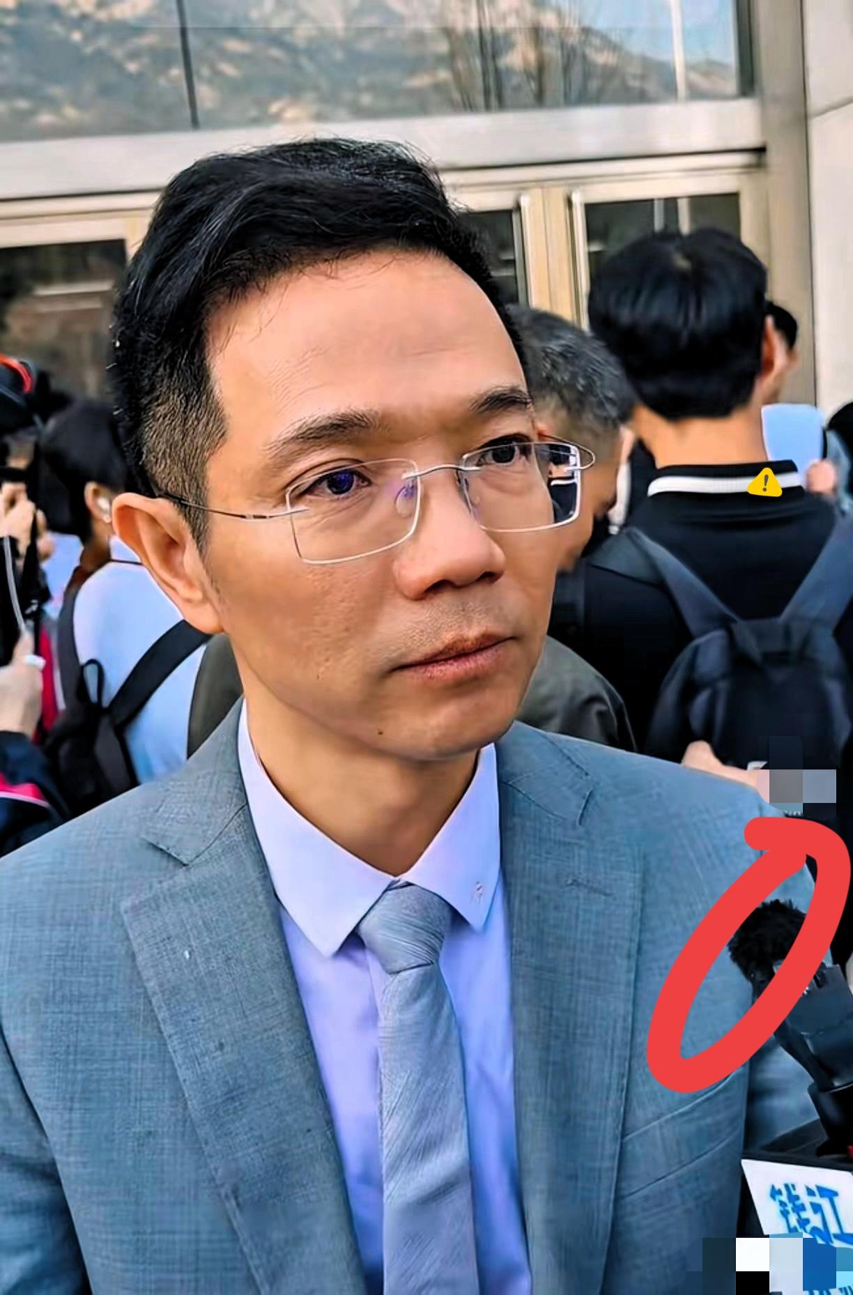 捂不住的真相，终究要见光！
如果只是单纯抱错，
何必费尽心思办一堆假证、弄虚假户