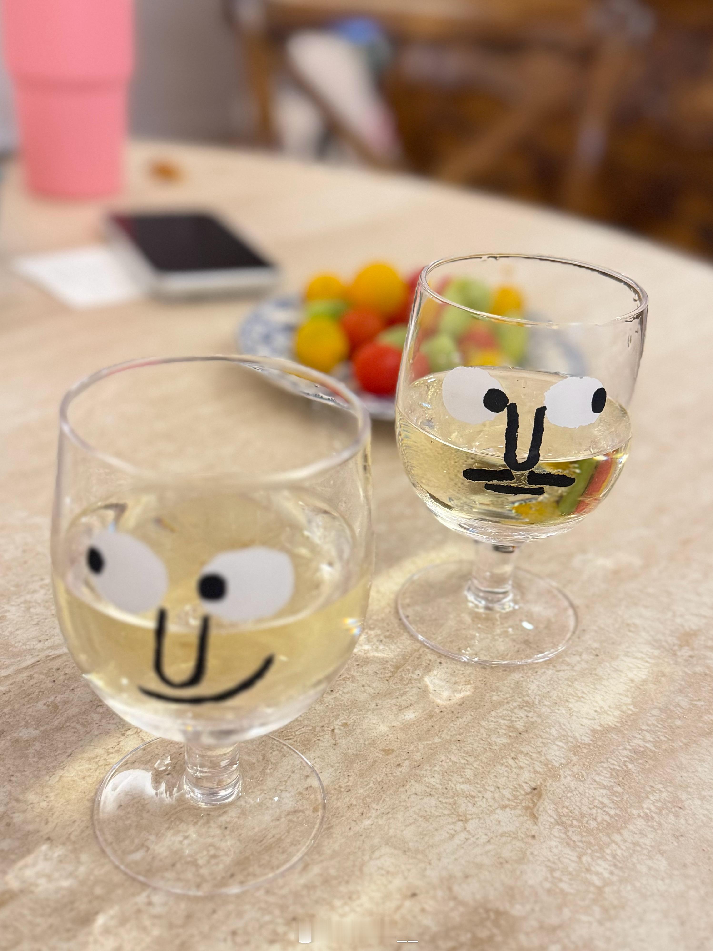 一看这个杯子，就知道姐妹俩又汇合了👯‍♀️ ​​​