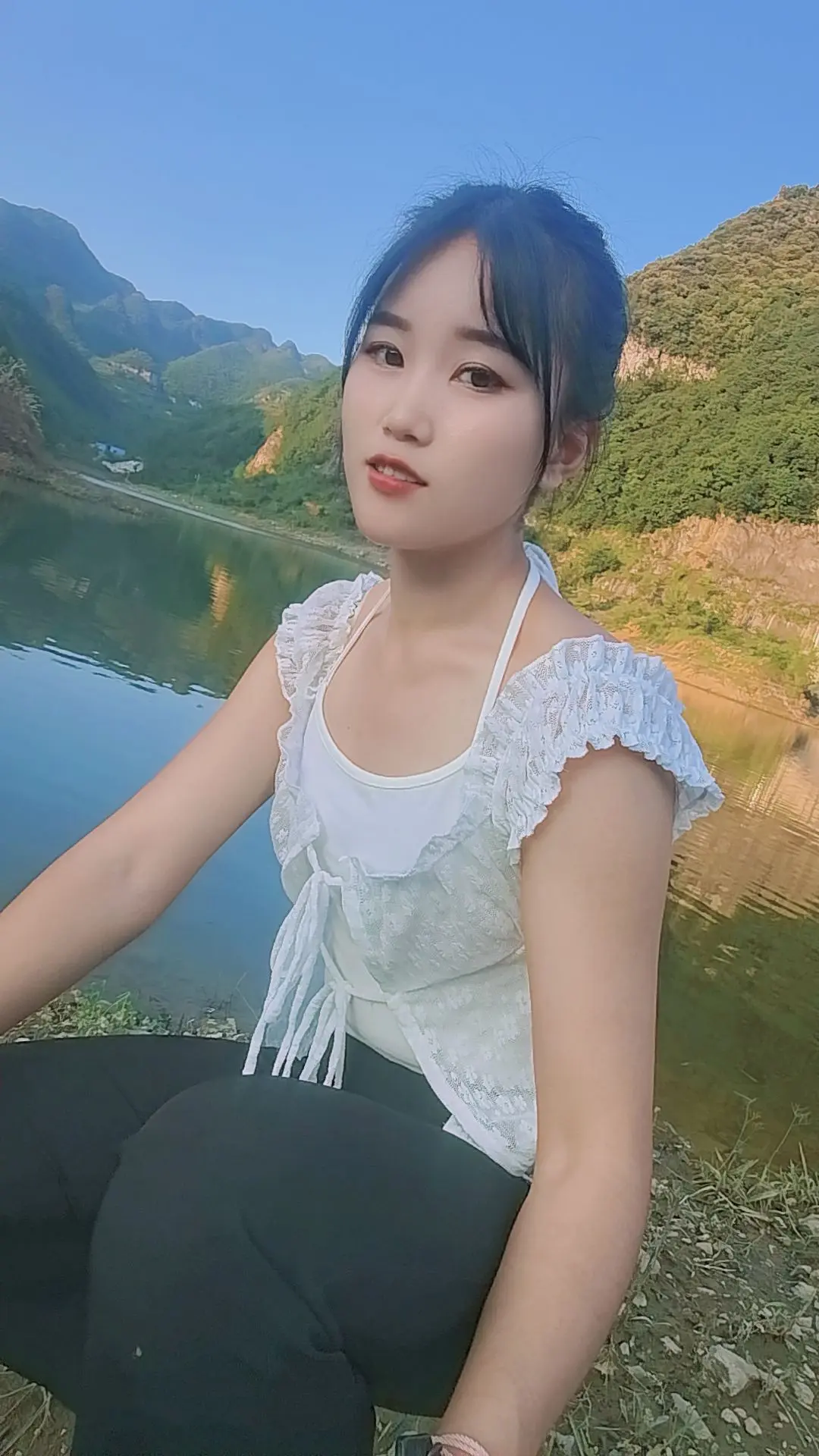 天下乌鸦一般黑、大难临头各自飞、在我最难的时候，朋友兄弟他也往外推，就...