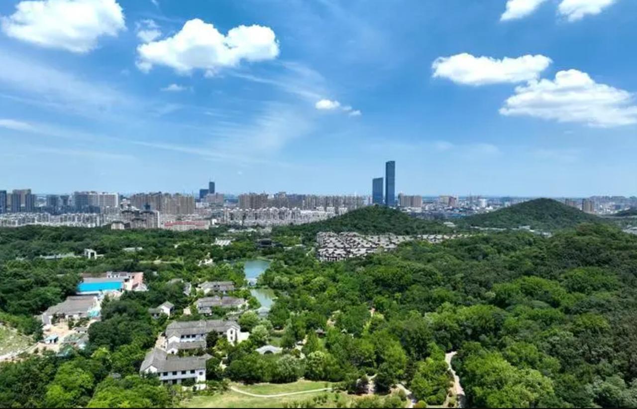 镇江竟然是人口净流入为正值的城市？！
         镇江无论是人口规模还是辖