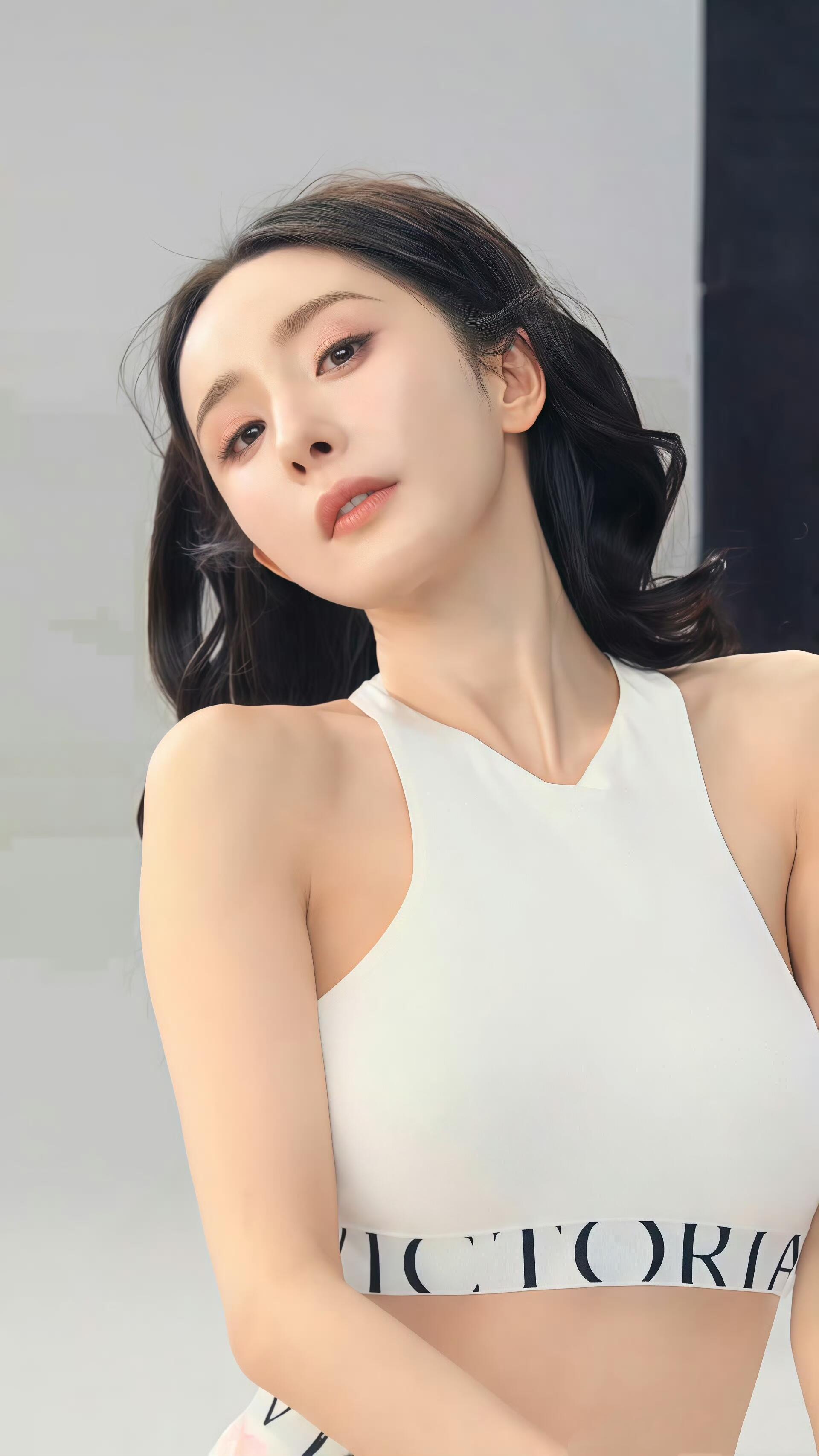 杨幂的腰太细了 