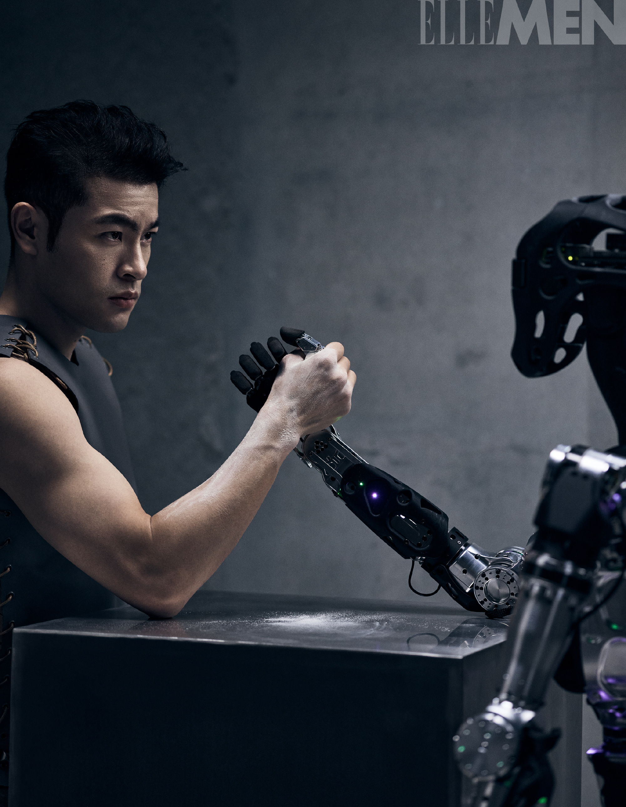 宁忠岩 ELLE MEN四月刊封面人物，冬奥冠军回国后杂志拍不停！依旧是充满硬汉