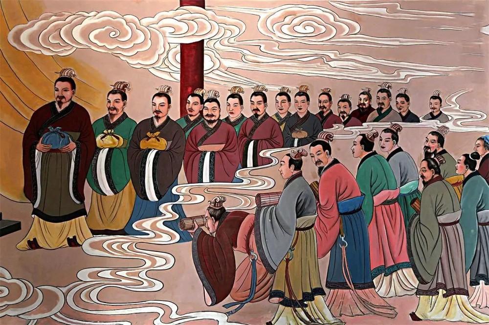 #春秋战国的特点#
这两个阶段有着明显的区别
一、春秋时期各国主要是分封制，战国