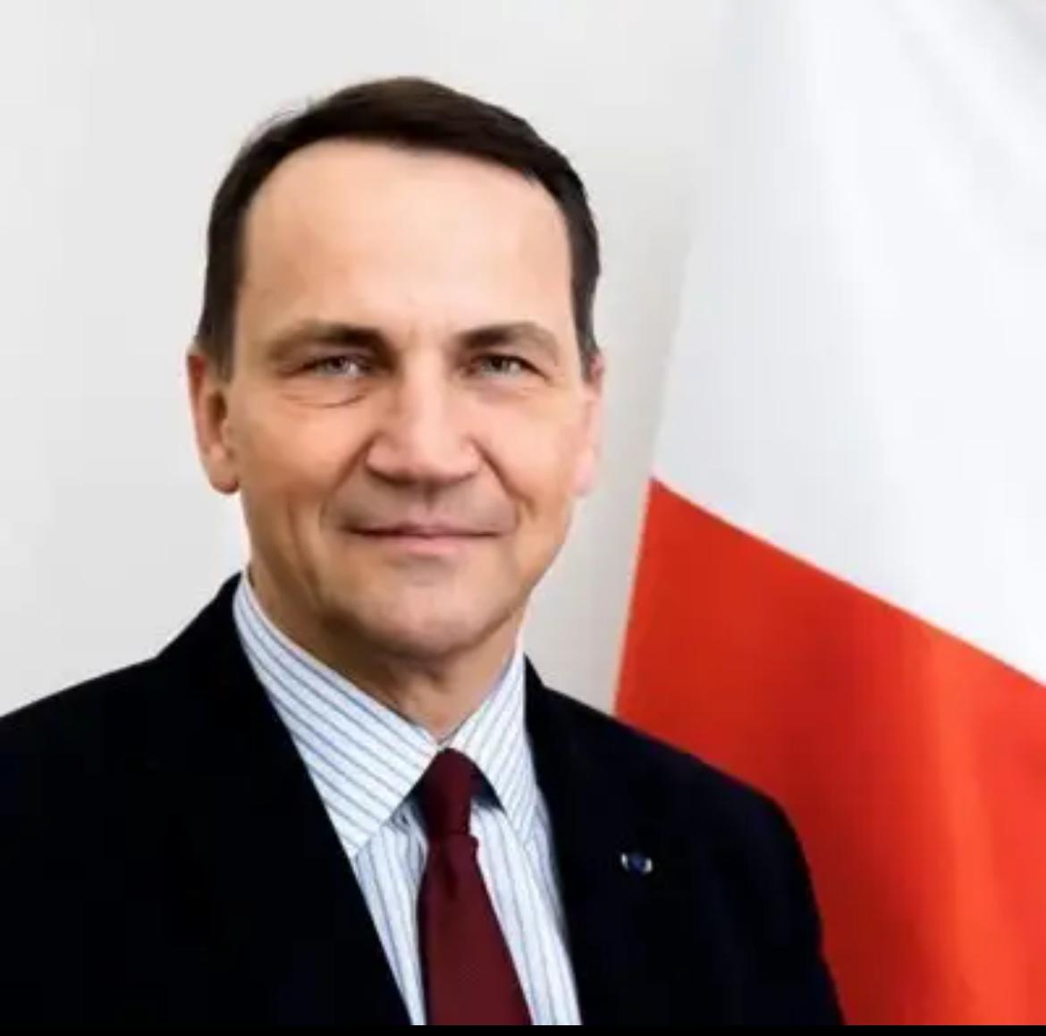 波兰副总理兼外长西科尔斯基昨天（北京时间4月23日）写道：“据说中国的电动汽车和