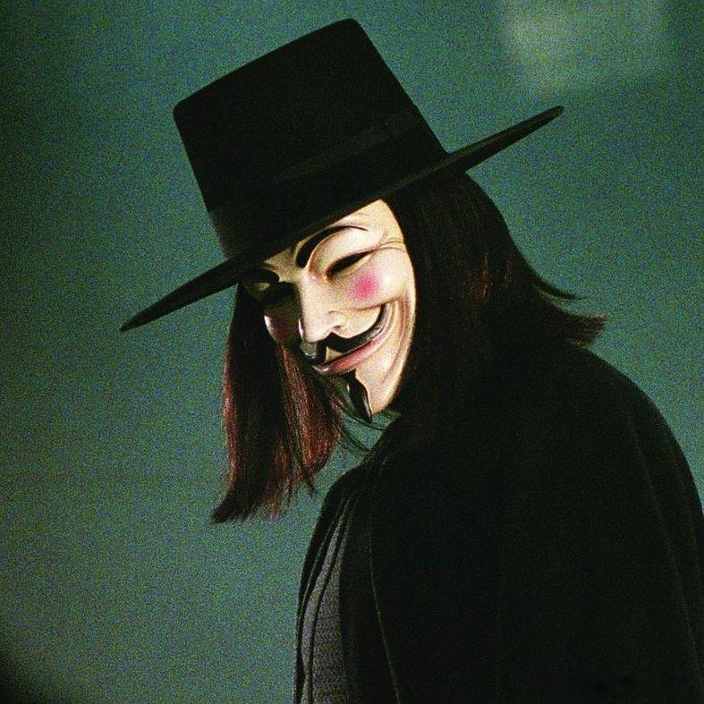 HBO目前在开发《V字仇杀队》的真人版剧集，詹姆斯·古恩担任执行制片 