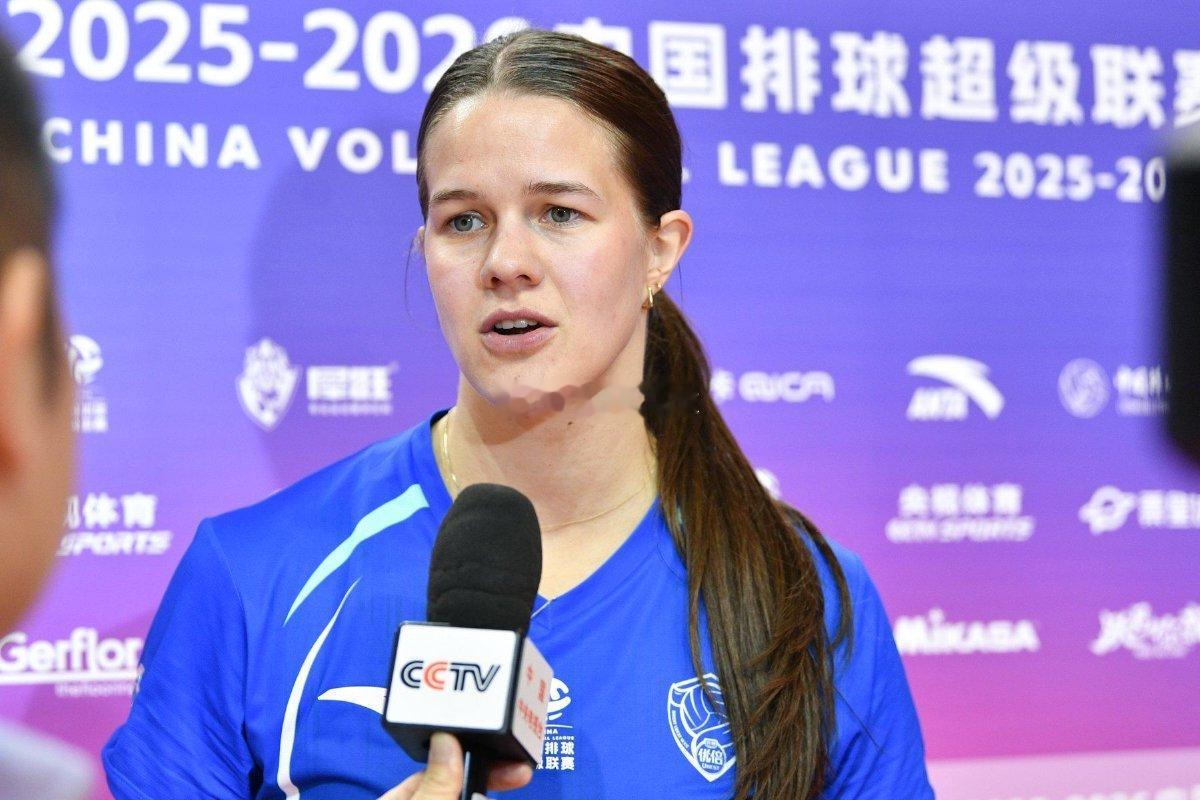 2025-2026中国女排超级联赛A6上海光明优倍3-2北京北冰洋范赖克五局28