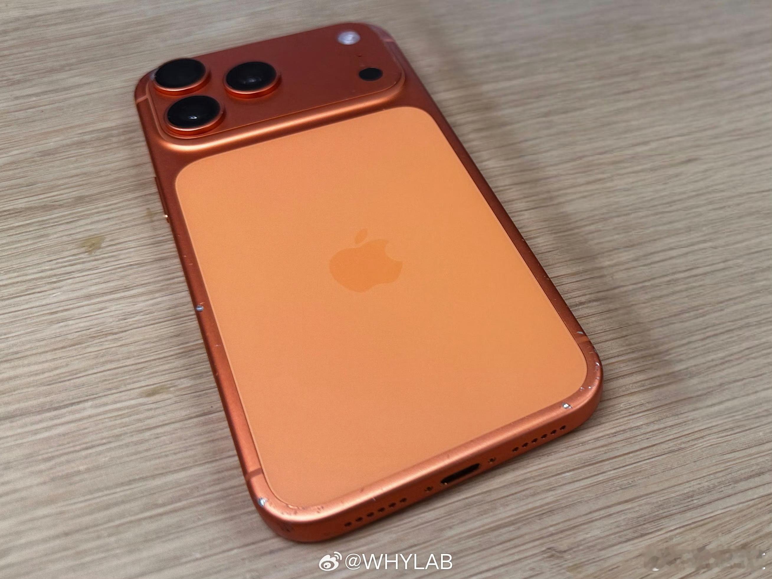还是铝合金脆，whylab的iPhone17ProMax已经都是磕碰，裸机使用不