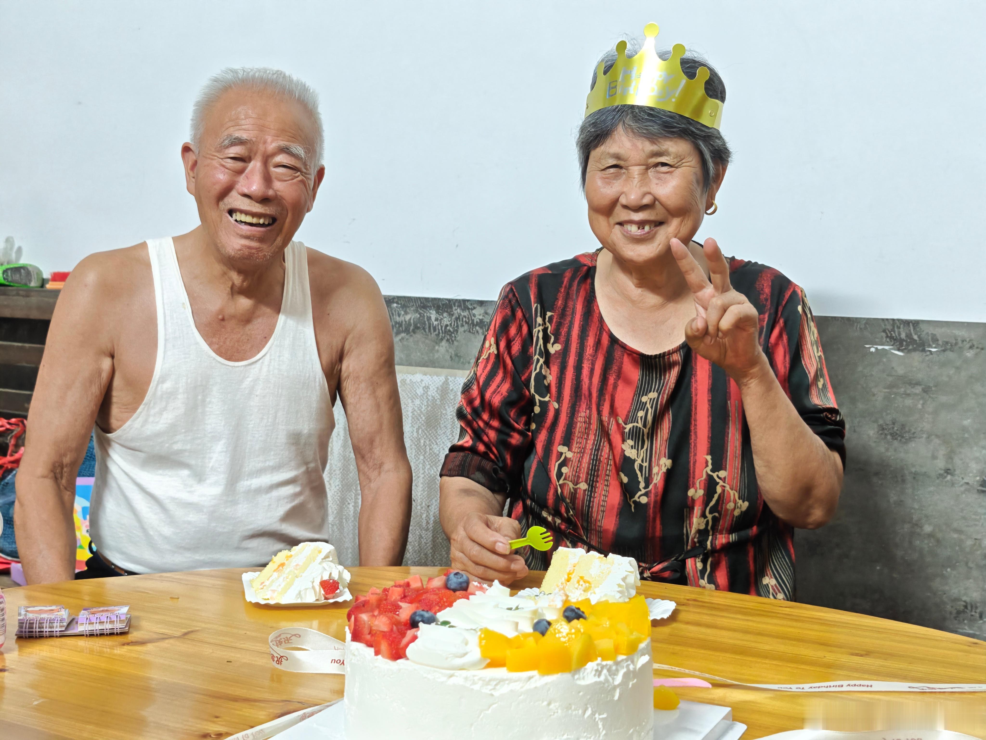 嘿嘿～76岁啦！！ 