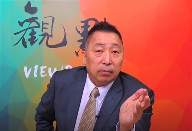 唐湘龙一棍敲醒台湾人，唐湘龙在节目中发表爆炸性的言论，他在谈到大陆对台湾的态度时