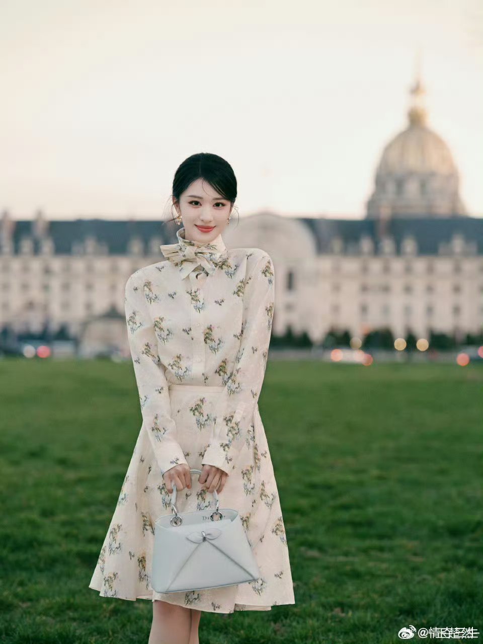 王楚然大方介绍自己来自中国自信大方的东方美人，王楚然就这样闪耀国际舞台，是谁骄傲