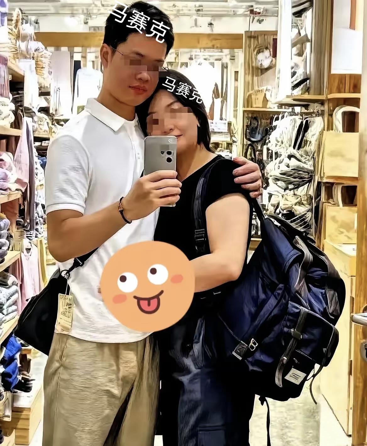 女子出轨理工男，居然搞出来60页PPT情感汇报啊？！

今天喝了哪款咖啡、下次约