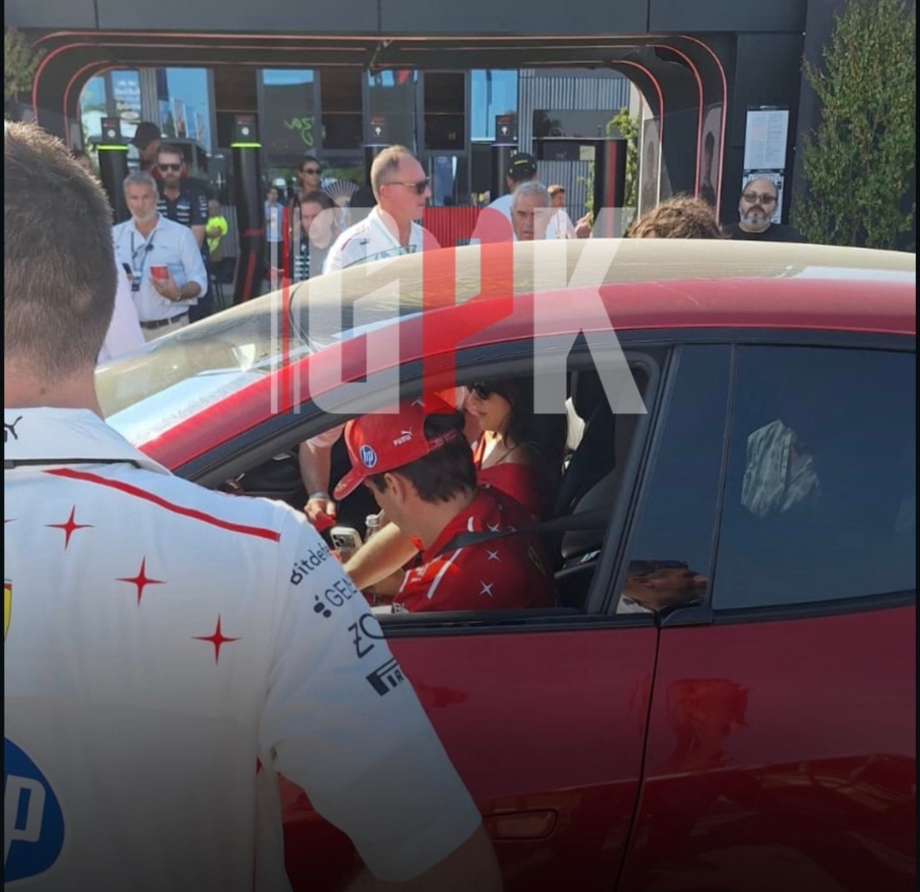 F1[超话]2026F1意大利大奖赛勒克莱尔蒙扎撞车退赛 勒克莱尔昨天采访结束后