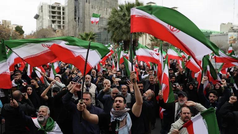 战火之下谈判无益！伊朗明确拒绝与美对话：侵略不止，谈判不休。
 
当地时间3月3