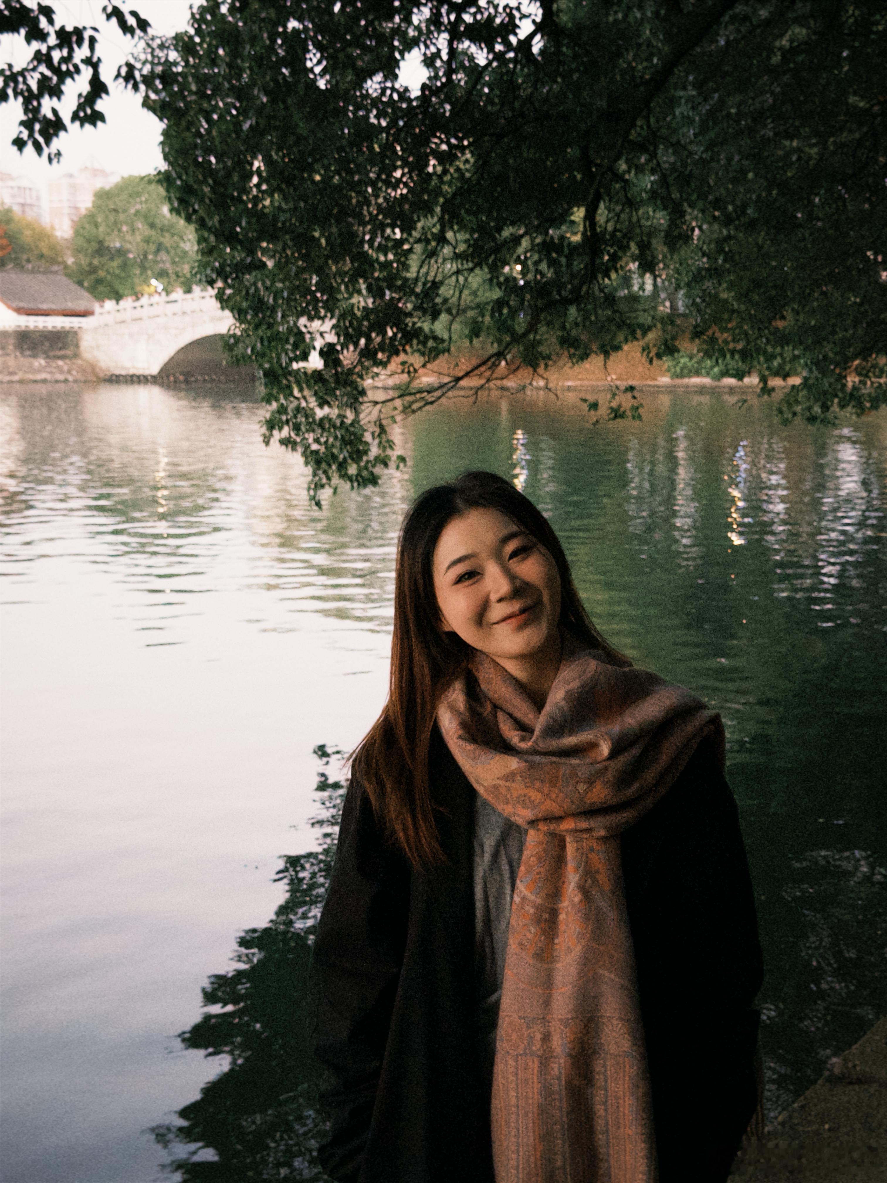 像秋一样 接受自己的丰荣与枯败 