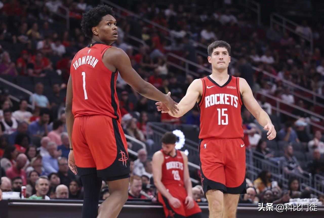 休斯顿火箭领跑字母哥争夺战

管理层看样子是放弃本赛季了，打到哪儿算哪儿，休赛期