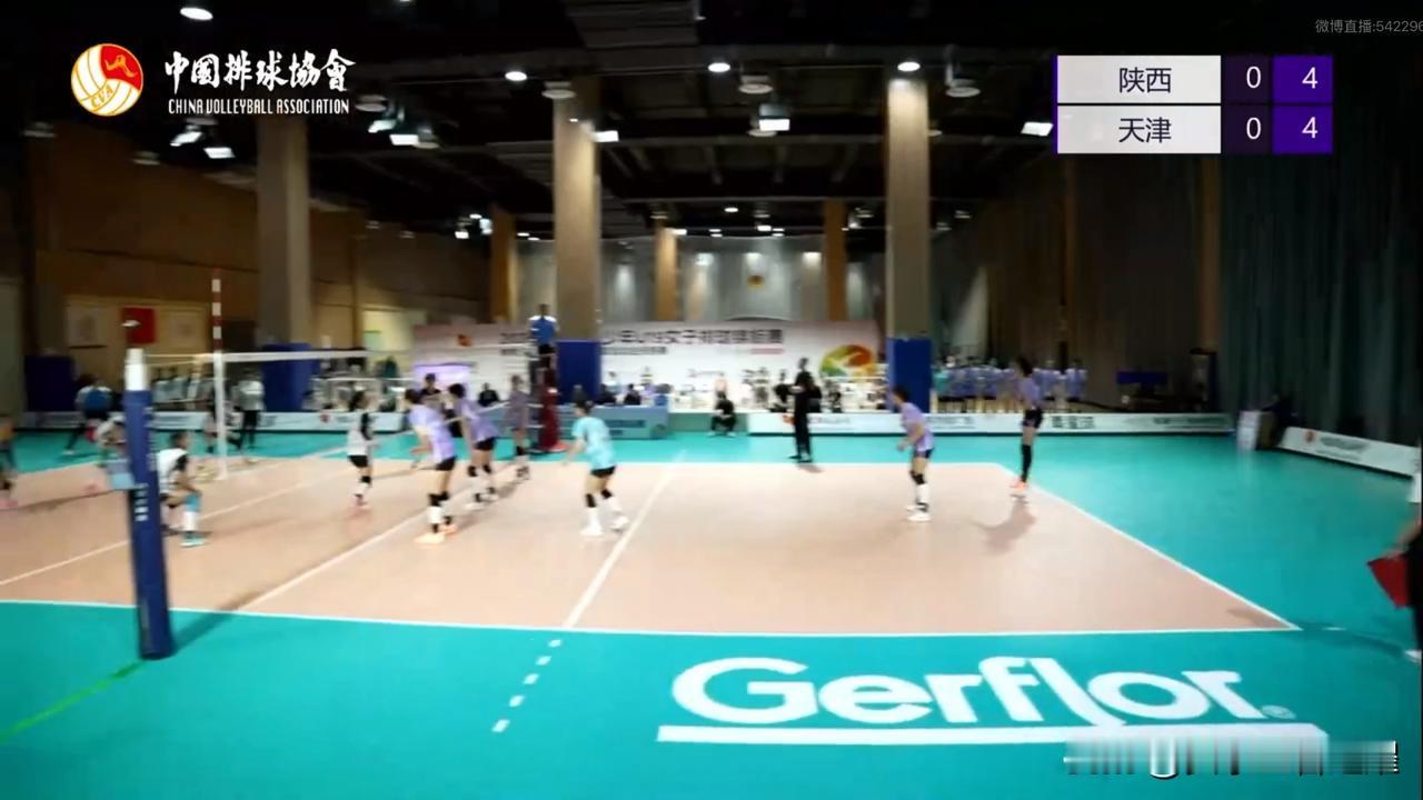 天津青年女排群星闪烁！
全国三大球运动会U19全国锦标赛首轮比赛，天津青年女排3